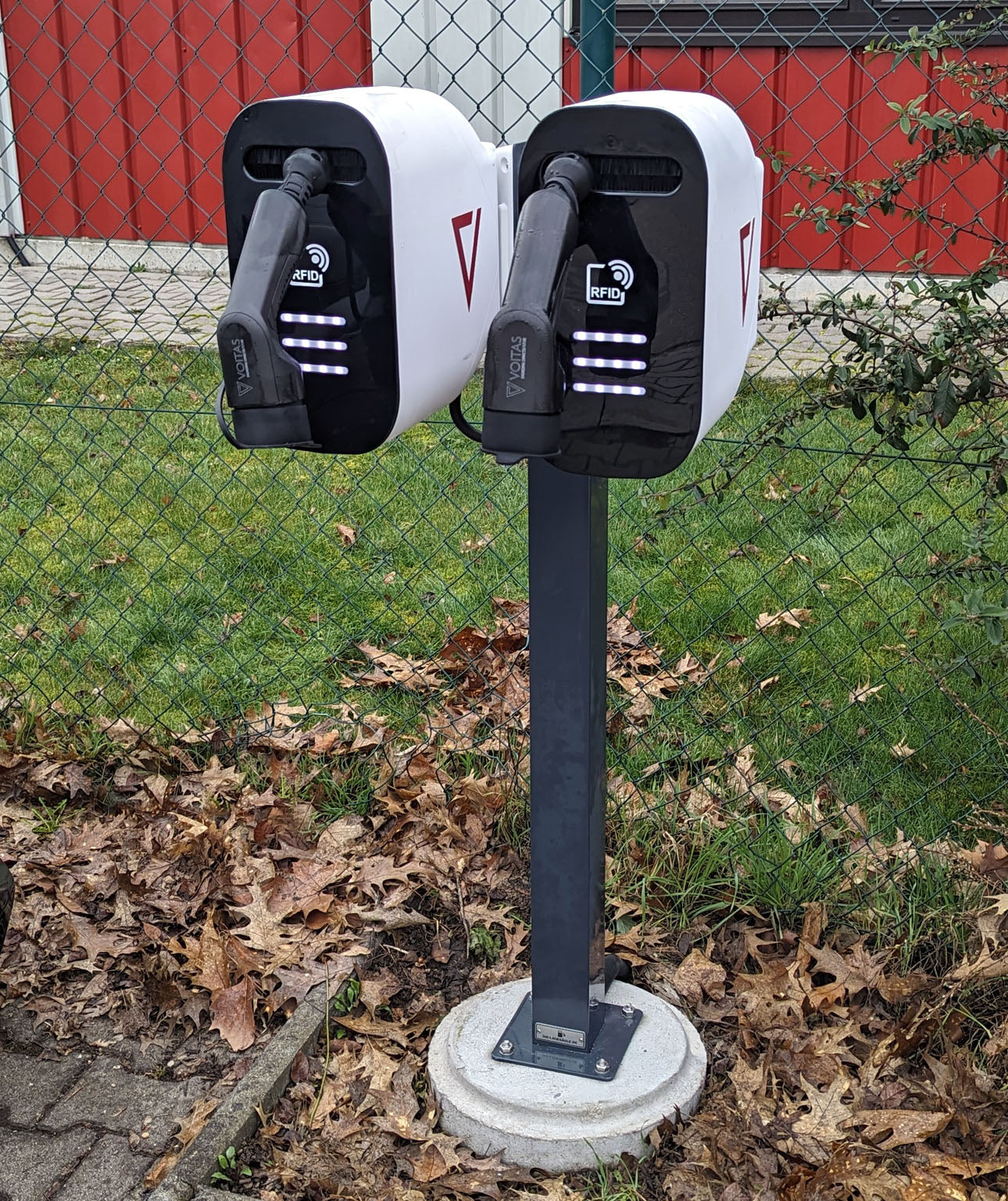 Doppel Ladesäule / Standfuß passend für für Voitas Wallbox aus Edelstahl mit Pulverbeschichtung | Ständer | Standfuß | Stele |